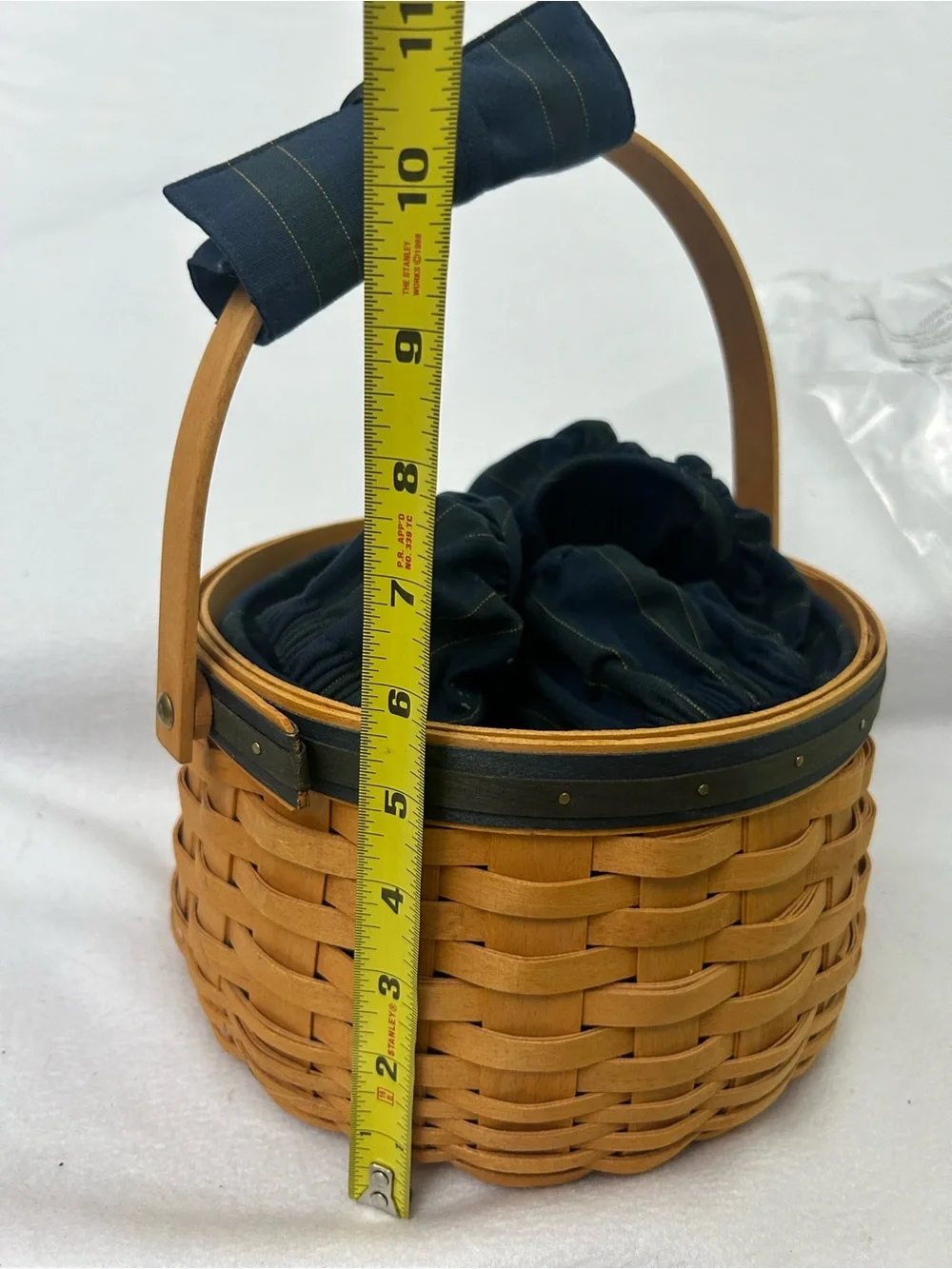 Longaberger 2001 Collectors Club Renewal Basket